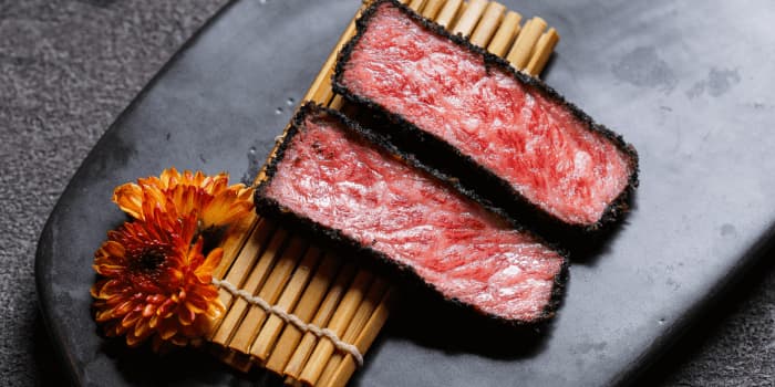 逸之牛招牌菜色：夢幻黑鑽和牛個人燒肉套餐